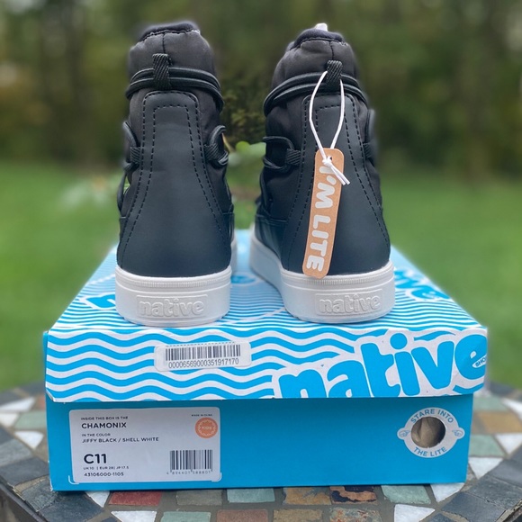 Native Chamonix Water Resistant Boots - Picture 6 of 10